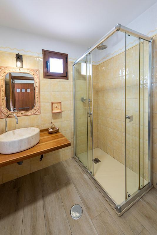 Hostal Avenjucar Tolosa  エクステリア 写真